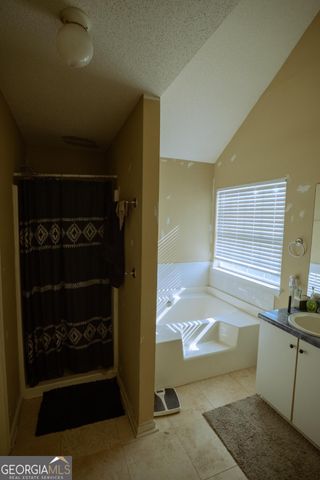 2196 Glen Briar Way, Lithonia, GA 30058