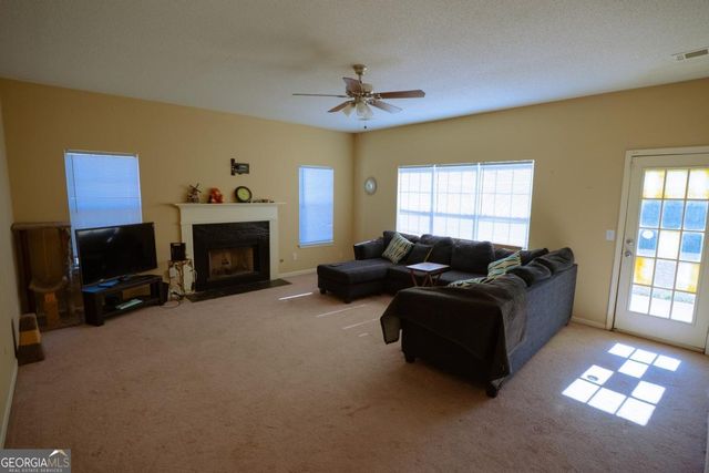 2196 Glen Briar Way, Lithonia, GA 30058