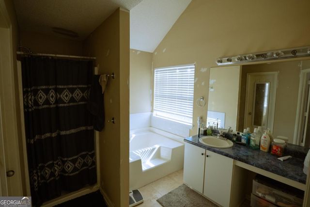 2196 Glen Briar Way, Lithonia, GA 30058