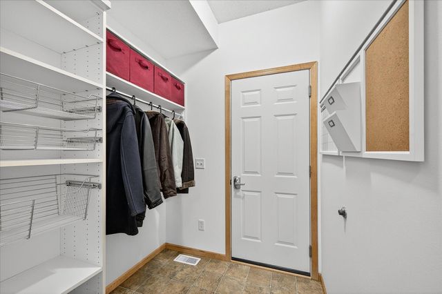 9333 Glacier Road, Minnetrista, MN 55375