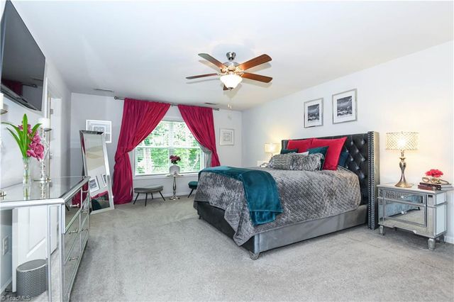 7 Finley Ridge Way, Greensboro, NC 27455
