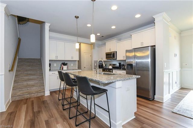 7 Finley Ridge Way, Greensboro, NC 27455