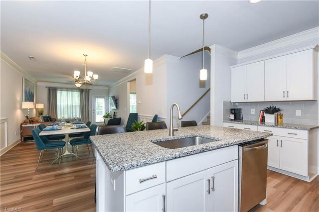 7 Finley Ridge Way, Greensboro, NC 27455