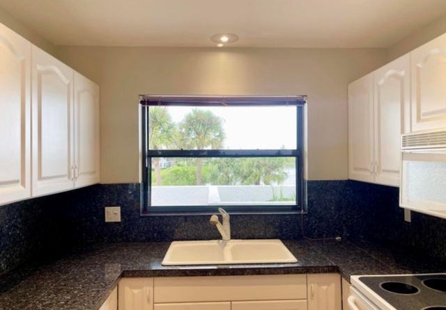 6142 SE Landing Way 9-11, Stuart, FL 34997