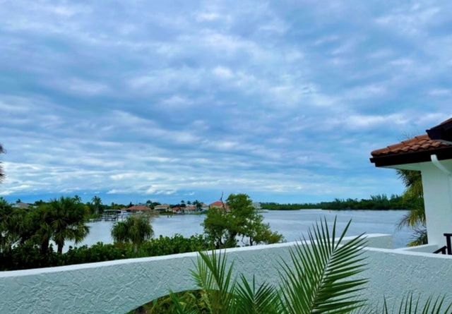 6142 SE Landing Way 9-11, Stuart, FL 34997