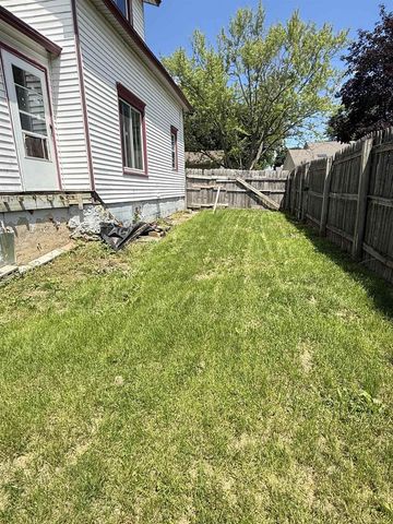 512 Roosevelt Avenue, Beloit, WI 53511