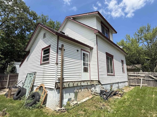 512 Roosevelt Avenue, Beloit, WI 53511