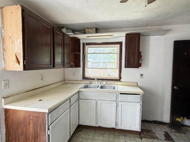 512 Roosevelt Avenue, Beloit, WI 53511