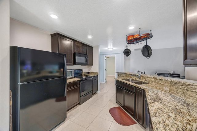835 CHATHAM WALK DRIVE, Ruskin, FL 33570