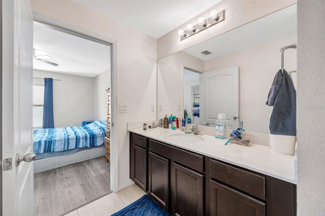 835 CHATHAM WALK DRIVE, Ruskin, FL 33570