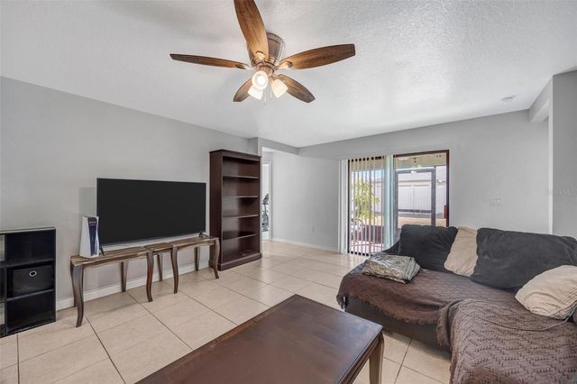 835 CHATHAM WALK DRIVE, Ruskin, FL 33570