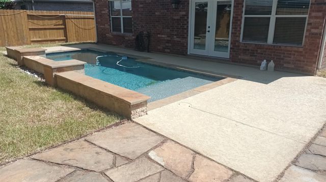 10215 Peridot Cove Cove, Houston, TX 77095
