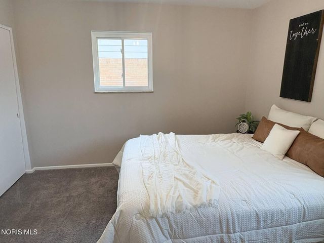 358 Crestway Drive, Oregon, OH 43616