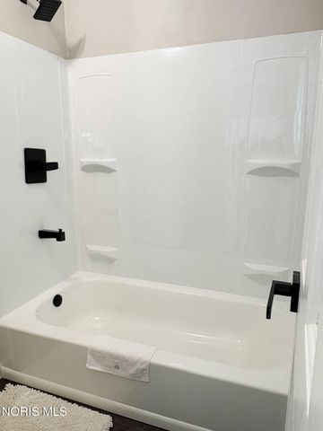 358 Crestway Drive, Oregon, OH 43616