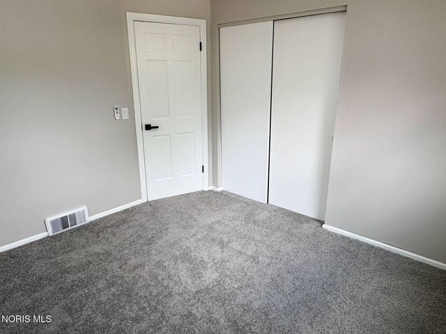 358 Crestway Drive, Oregon, OH 43616