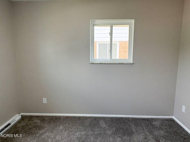 358 Crestway Drive, Oregon, OH 43616