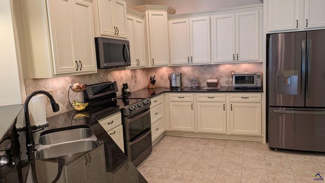 101 Sasanqua Drive, Warner Robins, GA 31088