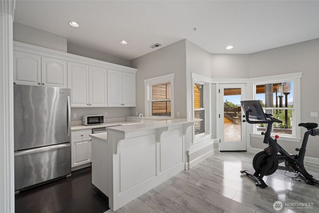 12815 SE Rivercrest Drive, Vancouver, WA 98683