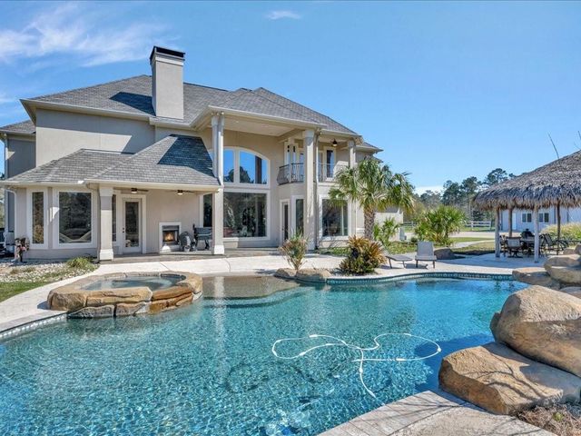 8206 E East State Highway 103, Lufkin, TX 75901