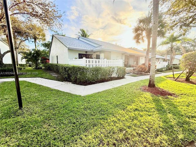 3899 N Carambola Cir N 29126, Coconut Creek, FL 33066