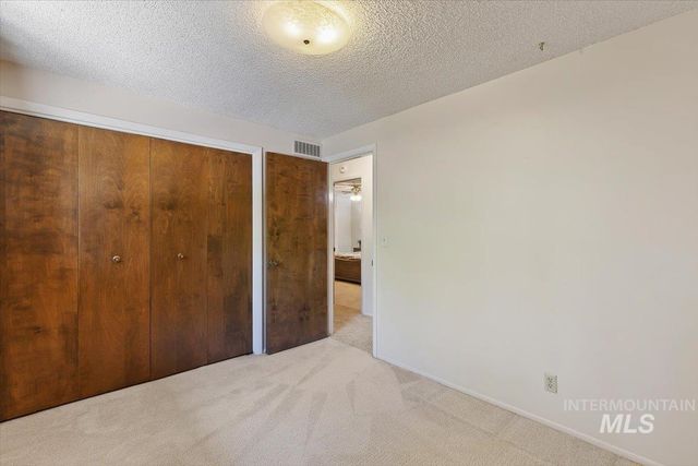 8755 W Cranbrook Dr, Boise, ID 83704