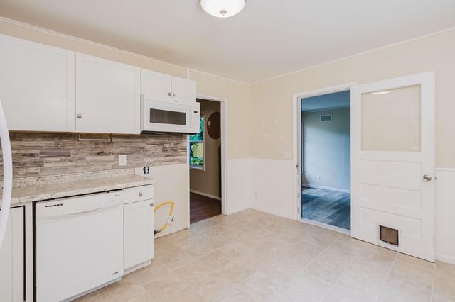 4250 Pembrook Street, Kalamazoo City, MI 49008