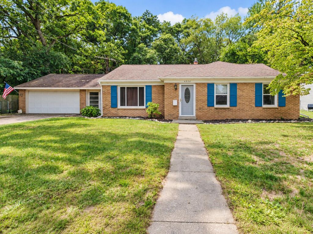 4250 Pembrook Street, Kalamazoo City, MI 49008
