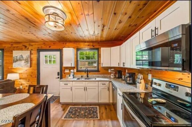 4151 Oak Ridge Street, Pigeon Forge, TN 37863