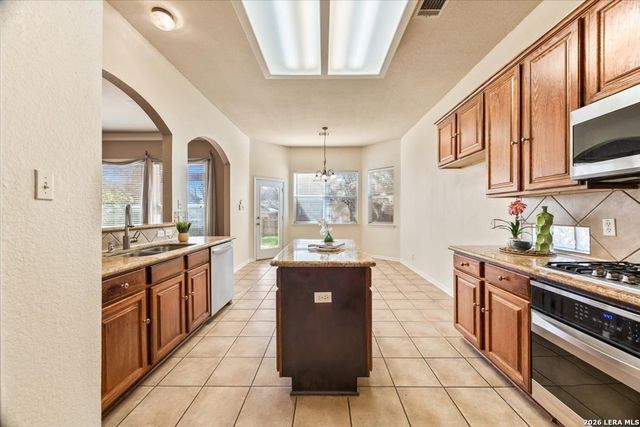 18031 Keystone Blf, San Antonio, TX 78258