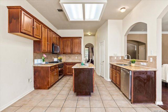 18031 Keystone Blf, San Antonio, TX 78258