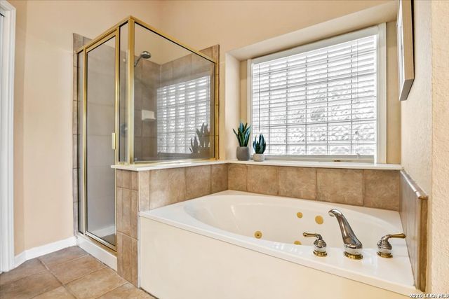 18031 Keystone Blf, San Antonio, TX 78258