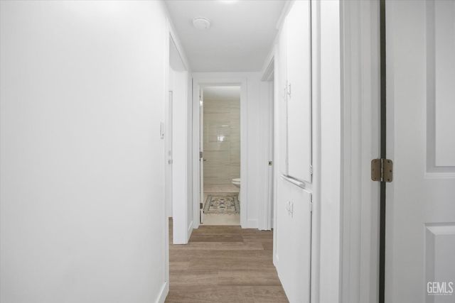 2401 Kenwood Road, Bakersfield, CA 93306