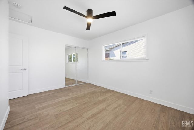 2401 Kenwood Road, Bakersfield, CA 93306