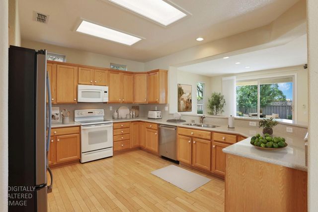 1001 Magnolia Ln, Lincoln, CA 95648