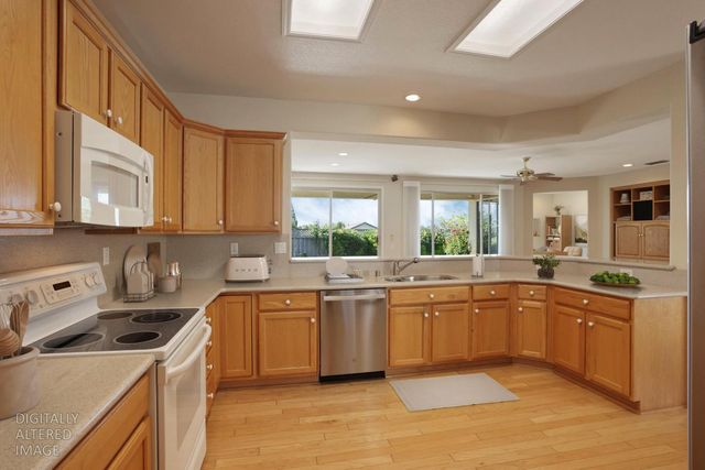 1001 Magnolia Ln, Lincoln, CA 95648