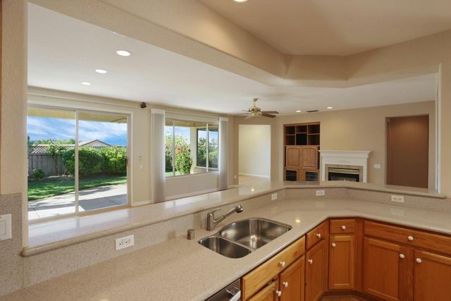 1001 Magnolia Ln, Lincoln, CA 95648