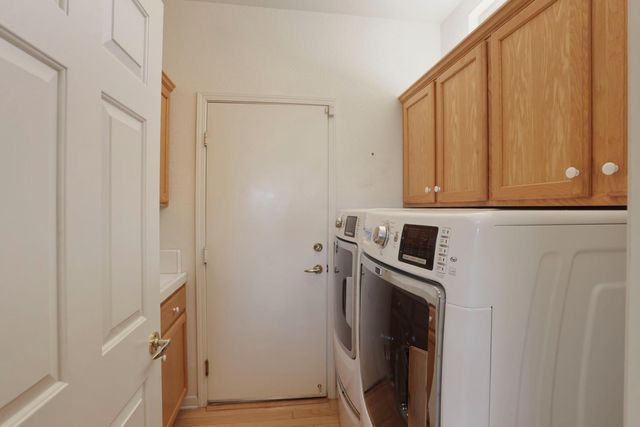 1001 Magnolia Ln, Lincoln, CA 95648