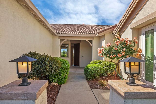 1001 Magnolia Ln, Lincoln, CA 95648