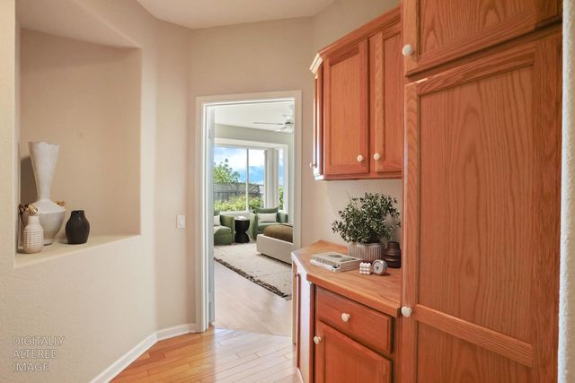 1001 Magnolia Ln, Lincoln, CA 95648