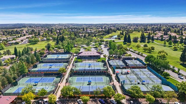 1001 Magnolia Ln, Lincoln, CA 95648