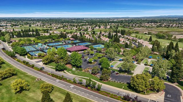 1001 Magnolia Ln, Lincoln, CA 95648