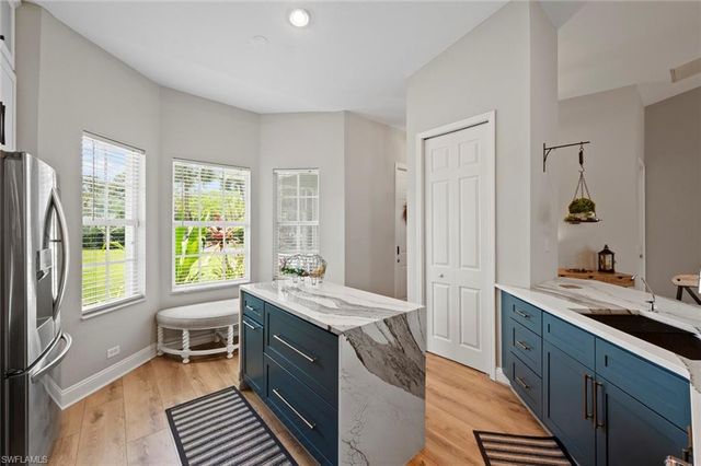 1070 21st ST SW, Naples, FL 34117