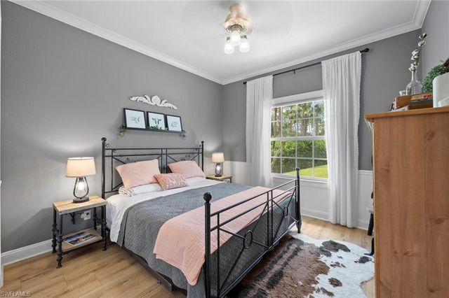 1070 21st ST SW, Naples, FL 34117