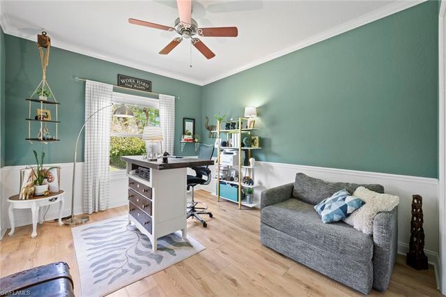 1070 21st ST SW, Naples, FL 34117