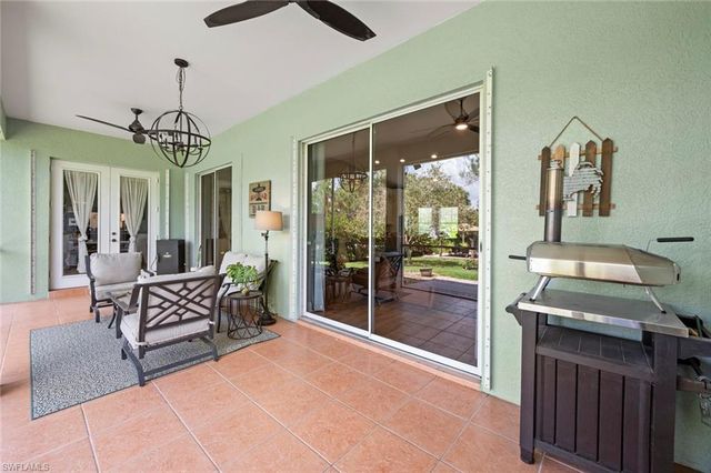 1070 21st ST SW, Naples, FL 34117
