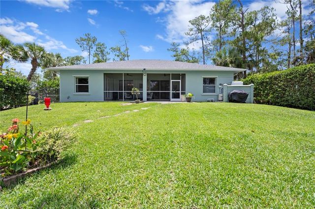 1070 21st ST SW, Naples, FL 34117