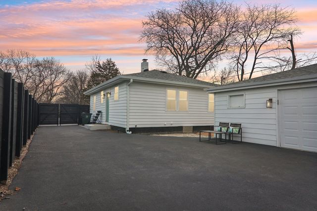 502 N Smith Street, Palatine, IL 60067