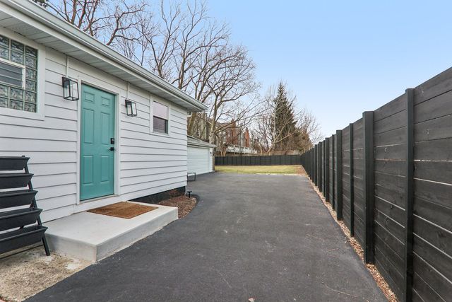 502 N Smith Street, Palatine, IL 60067