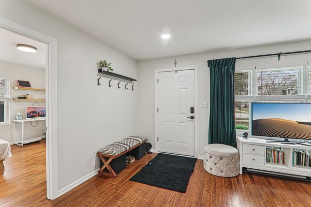 502 N Smith Street, Palatine, IL 60067