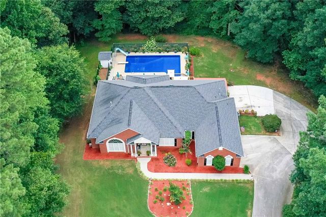 8227 Farmington Lane, Winston, GA 30187